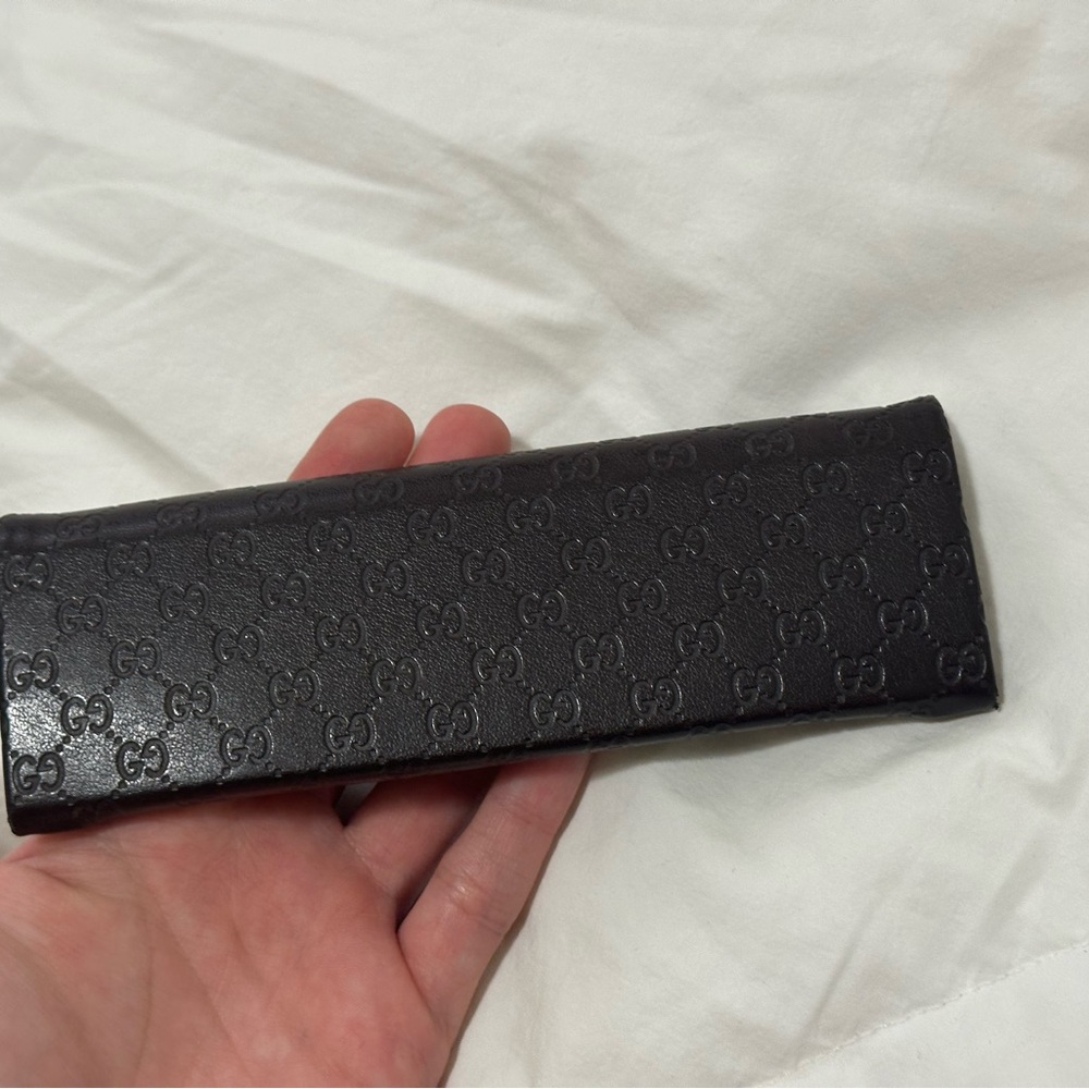 Gucci dark brown foldable glasses case. - Picture 5 of 7